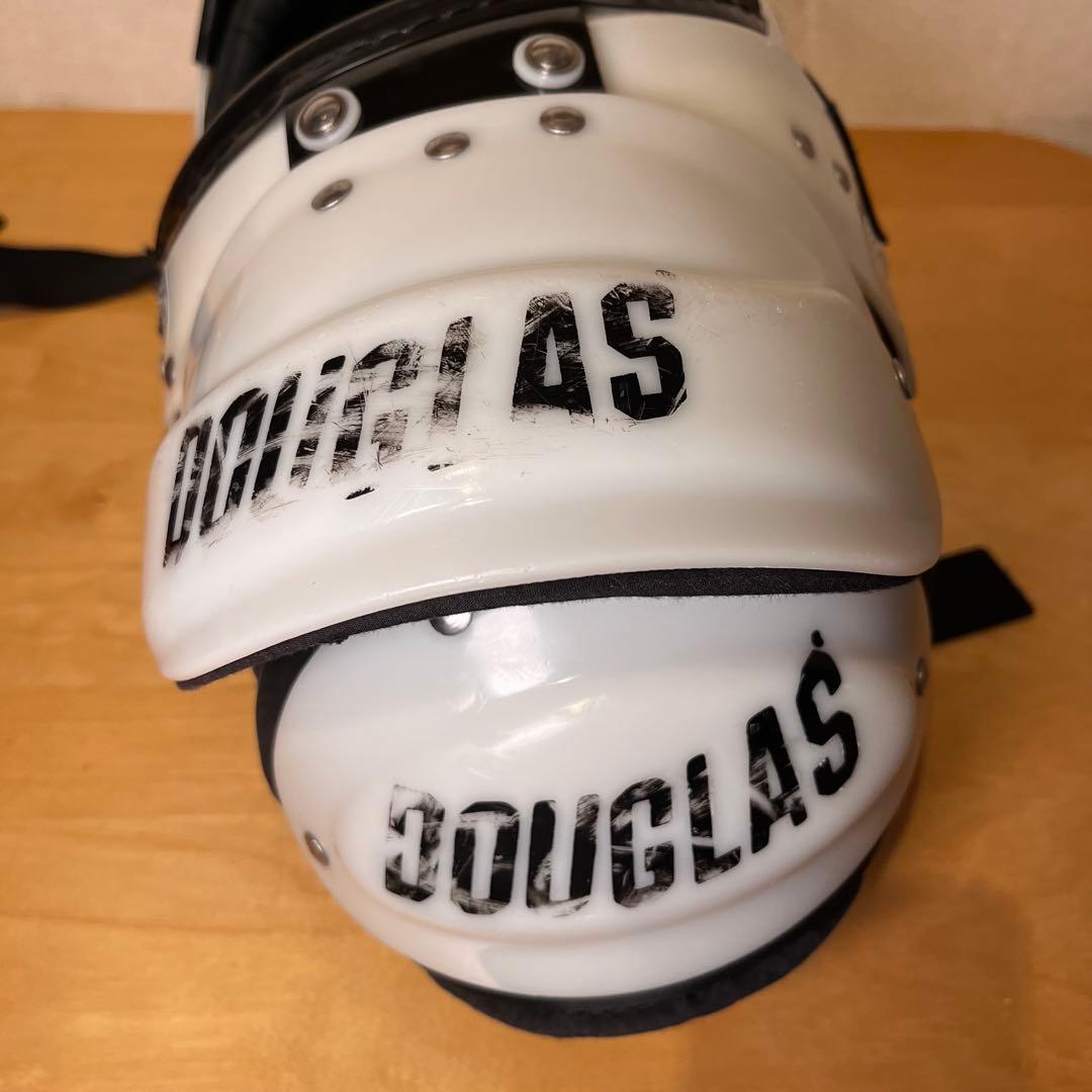 ※値下げ対応可能【美品】DOUGLAS QBK XS ショルダーパッド ホワイト
