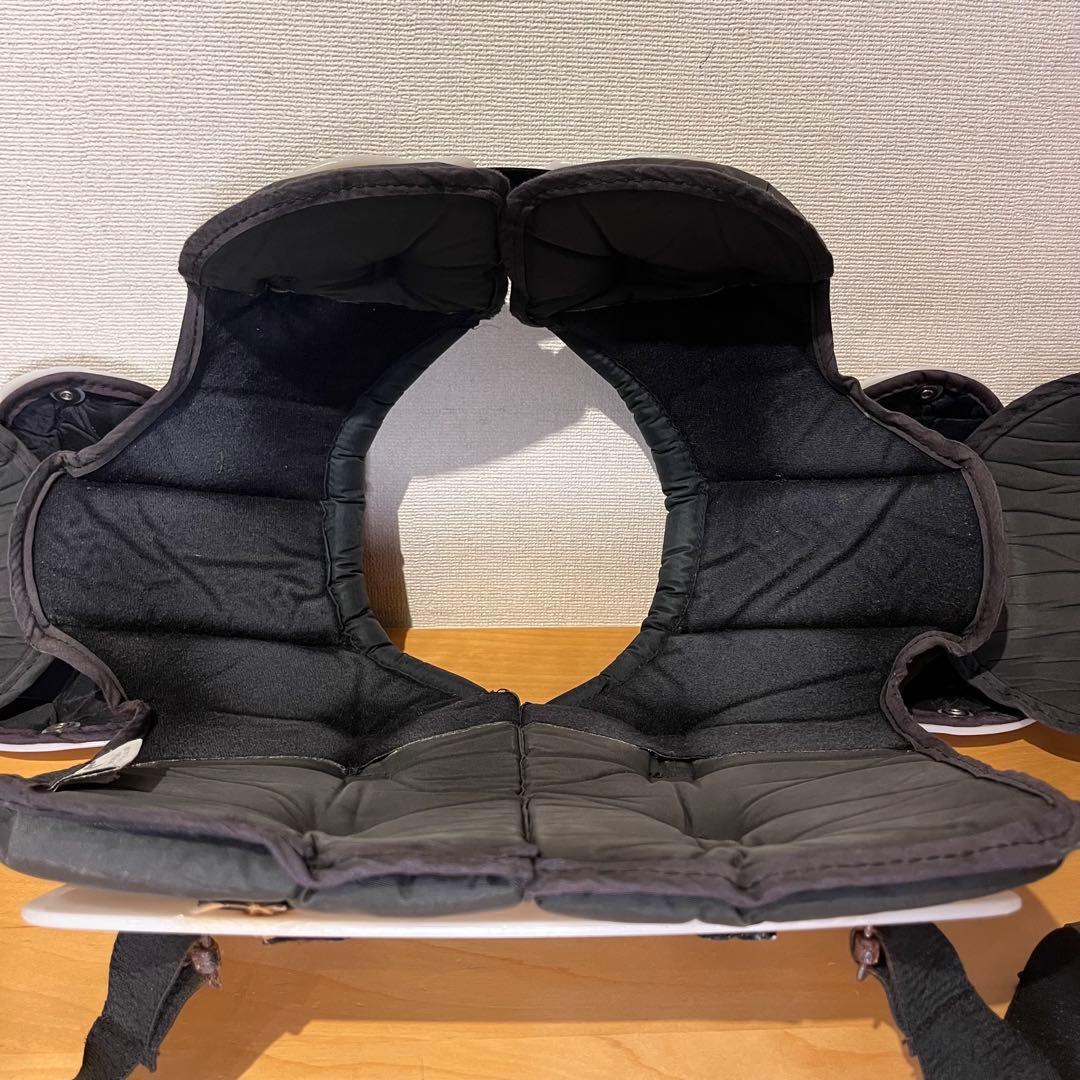 ※値下げ対応可能【美品】DOUGLAS QBK XS ショルダーパッド ホワイト