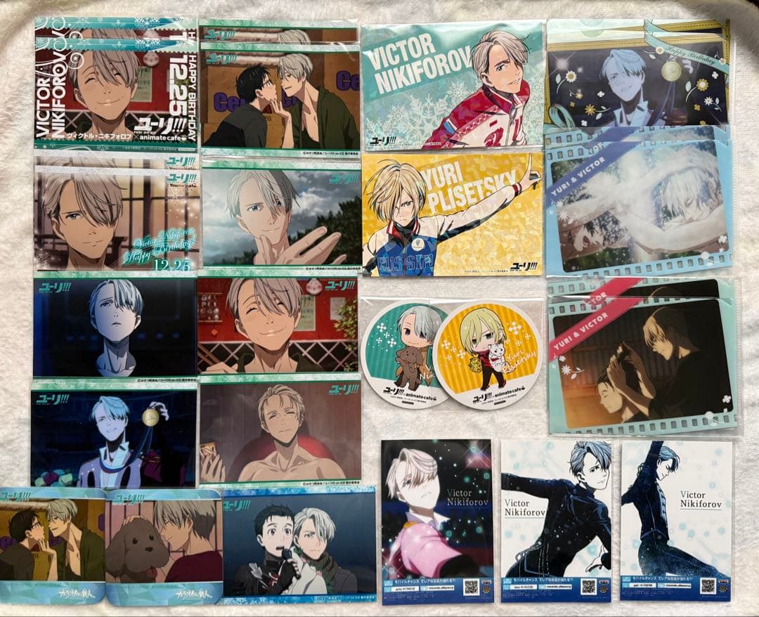 ユーリ!!! on ICE YOI ヴィクトル 勇利 ユーリ 缶バッジ アクスタ