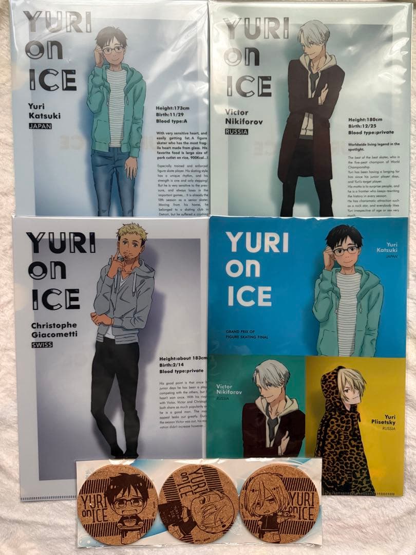ユーリ!!! on ICE YOI ヴィクトル 勇利 ユーリ 缶バッジ アクスタ