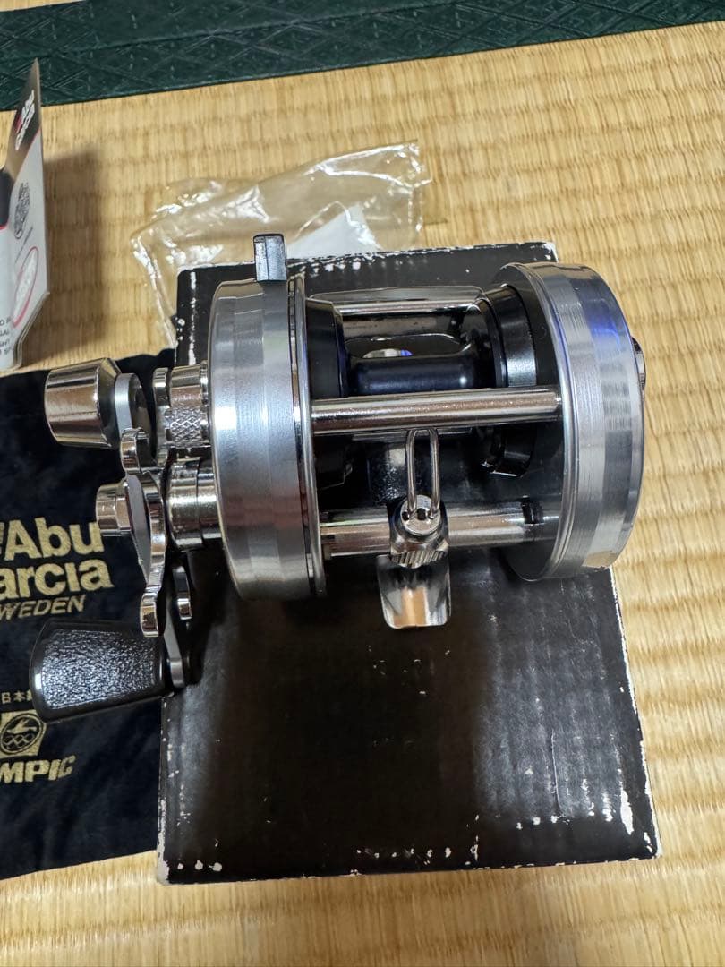 Abu ambassadeur アンバサダー2500Cセレクト　美品　トラウト