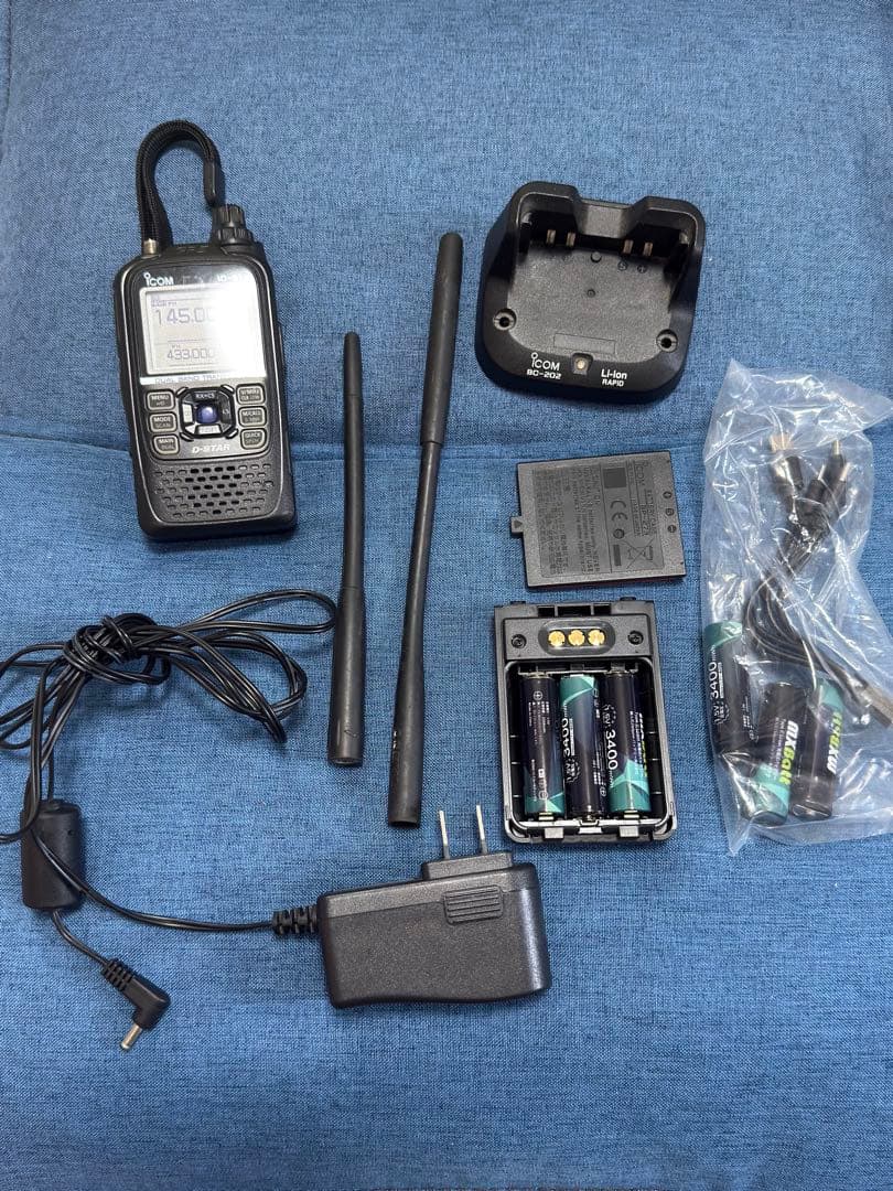 ICOM ID-51 D-STAR トランシーバー ケース 電池付き