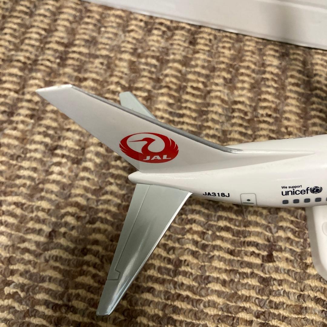 ディズニーダッフィー飛行機模型 Japan Airlines JA318J