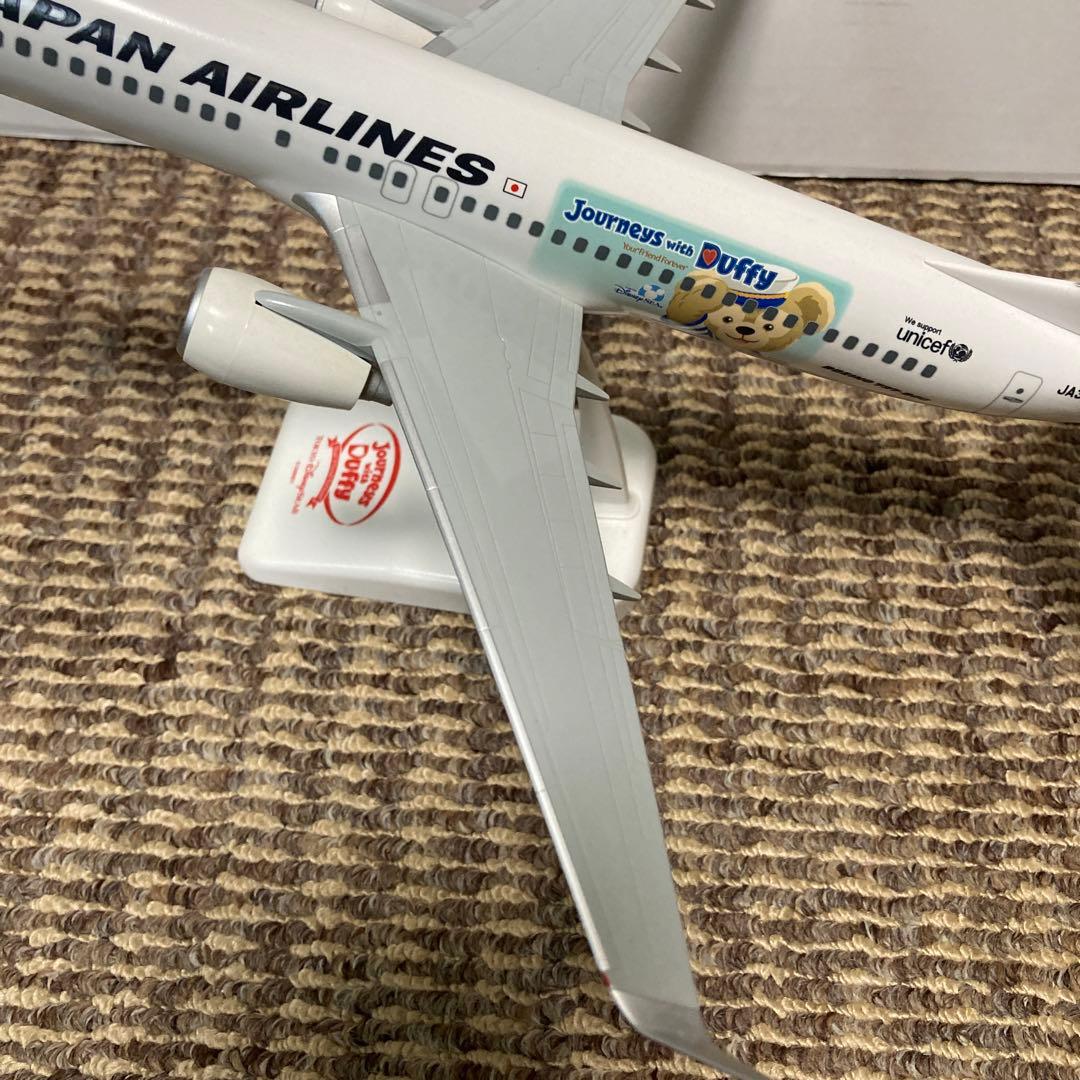ディズニーダッフィー飛行機模型 Japan Airlines JA318J