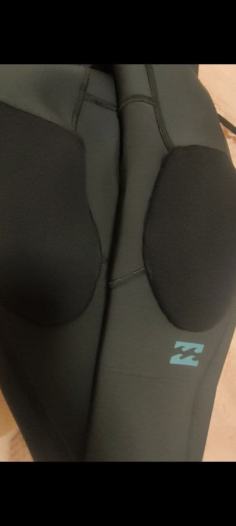 週末セール★ほぼ新品★BILLABONG フルスーツ Ｌサイズ黒