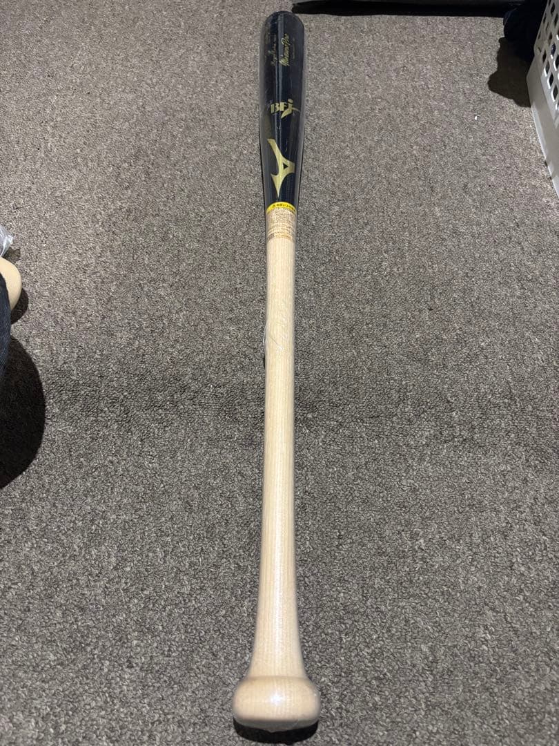 Mizuno Pro硬式木製バット KKモデル