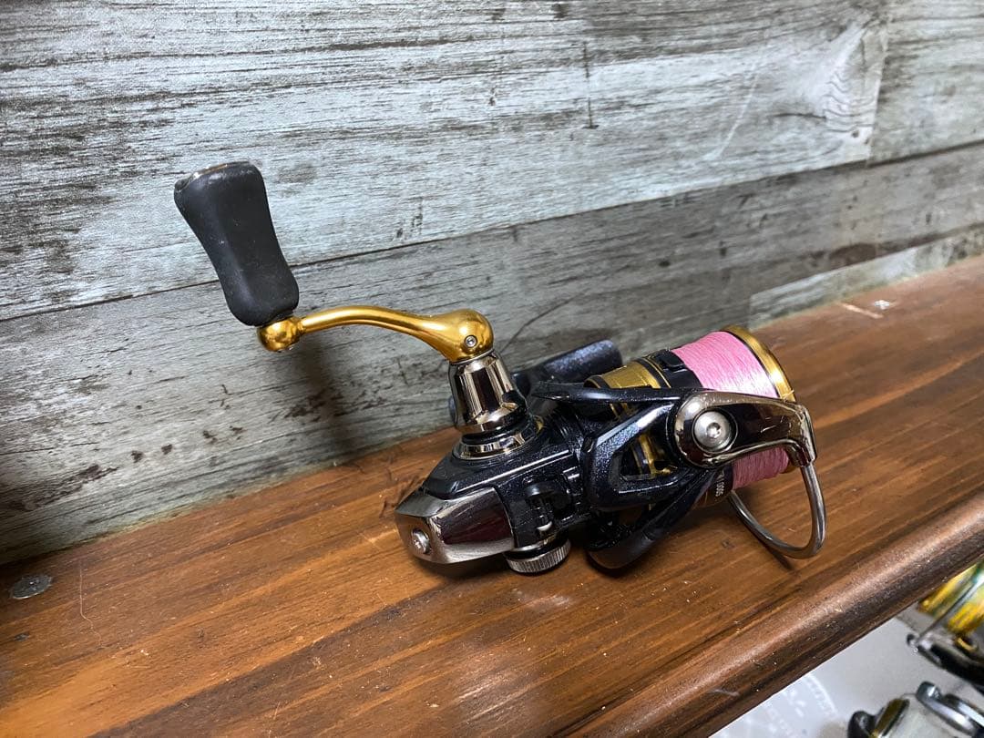 ★管釣トラウト　ダイワ　レガリスLT1000S 使用1回の美品