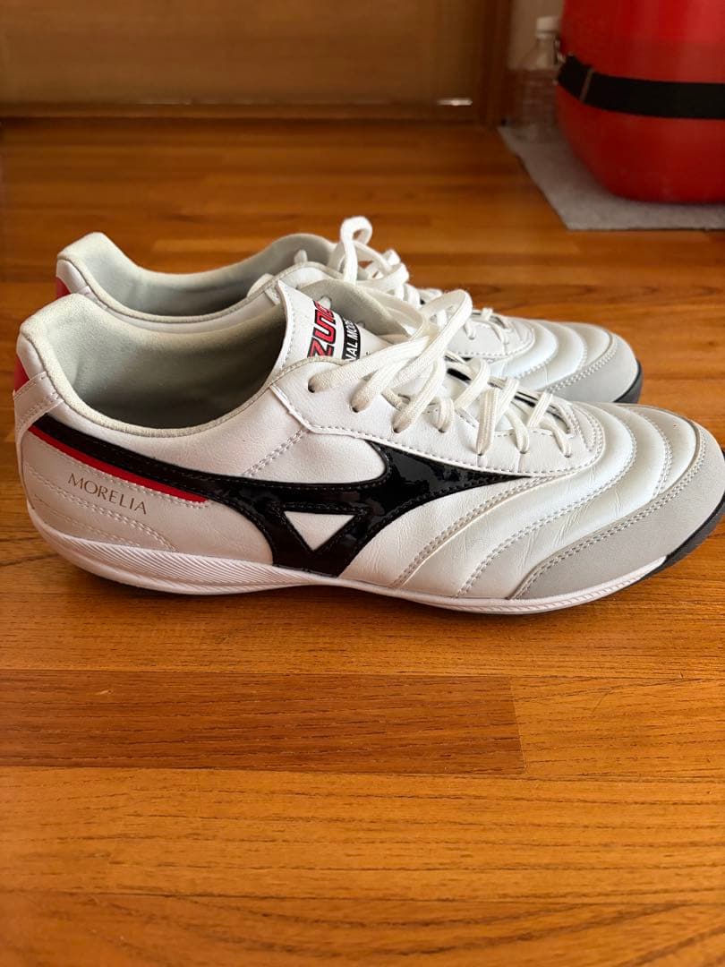 Mizuno Morelia トレシュー ホワイト 27.5cm
