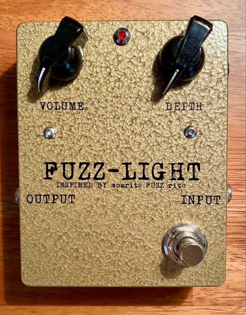 自称最高峰Mosrite FUZZ rite Clone に革命を