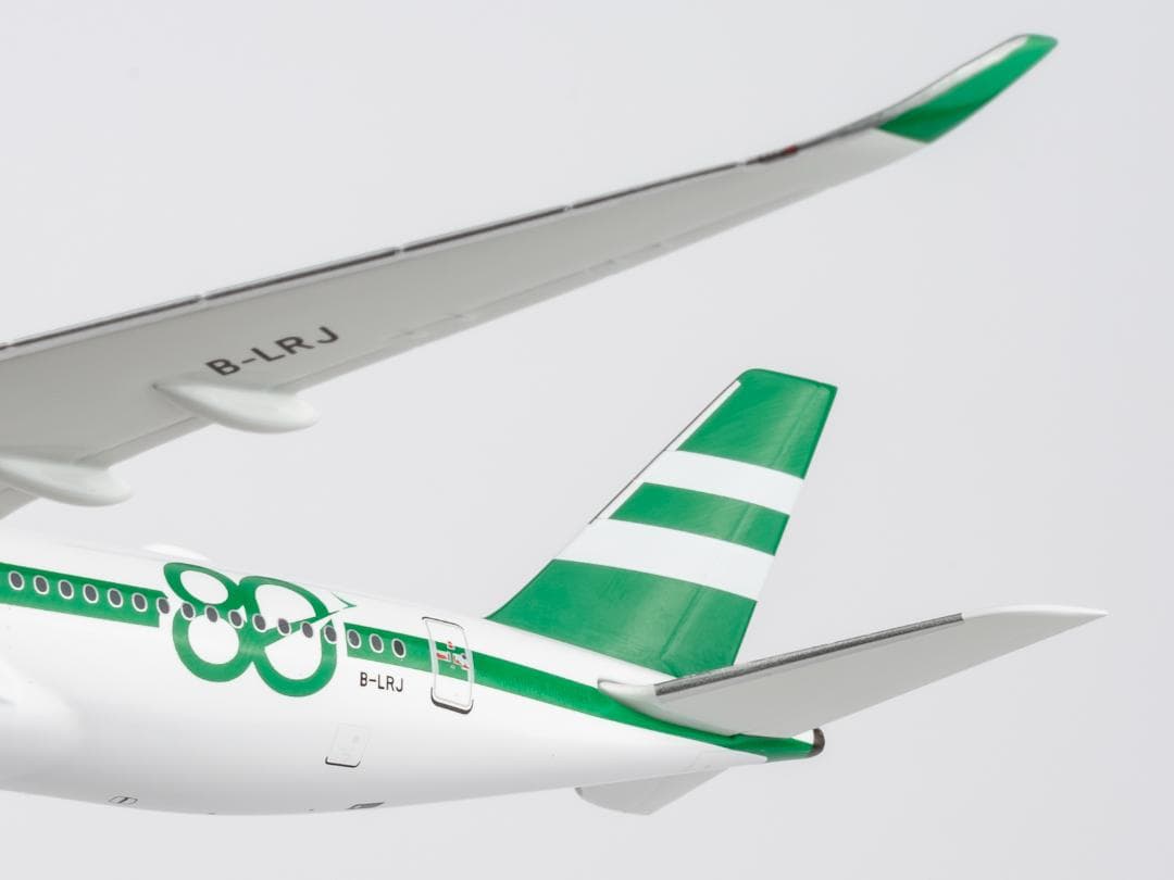 キャセイパシフィック A350-900 B-LRJ 1/400
