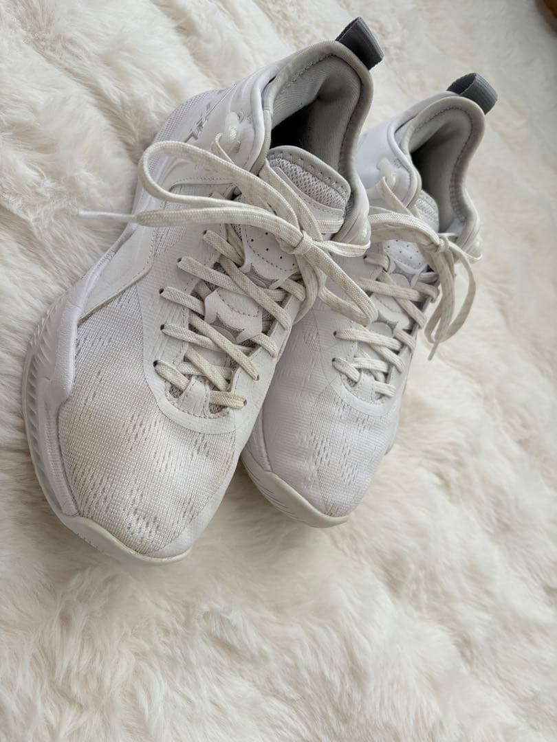 asics(アシックス) NOVA SURGE LOW 2ノヴァサージロー2