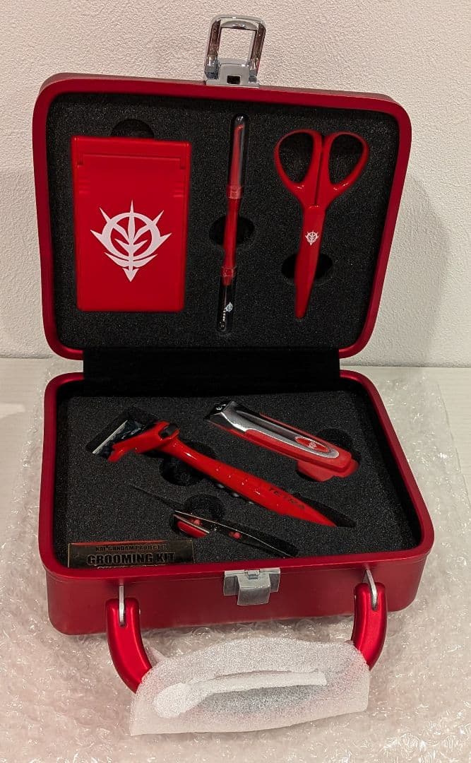 貝印特製　シャア専用グルーミングキット