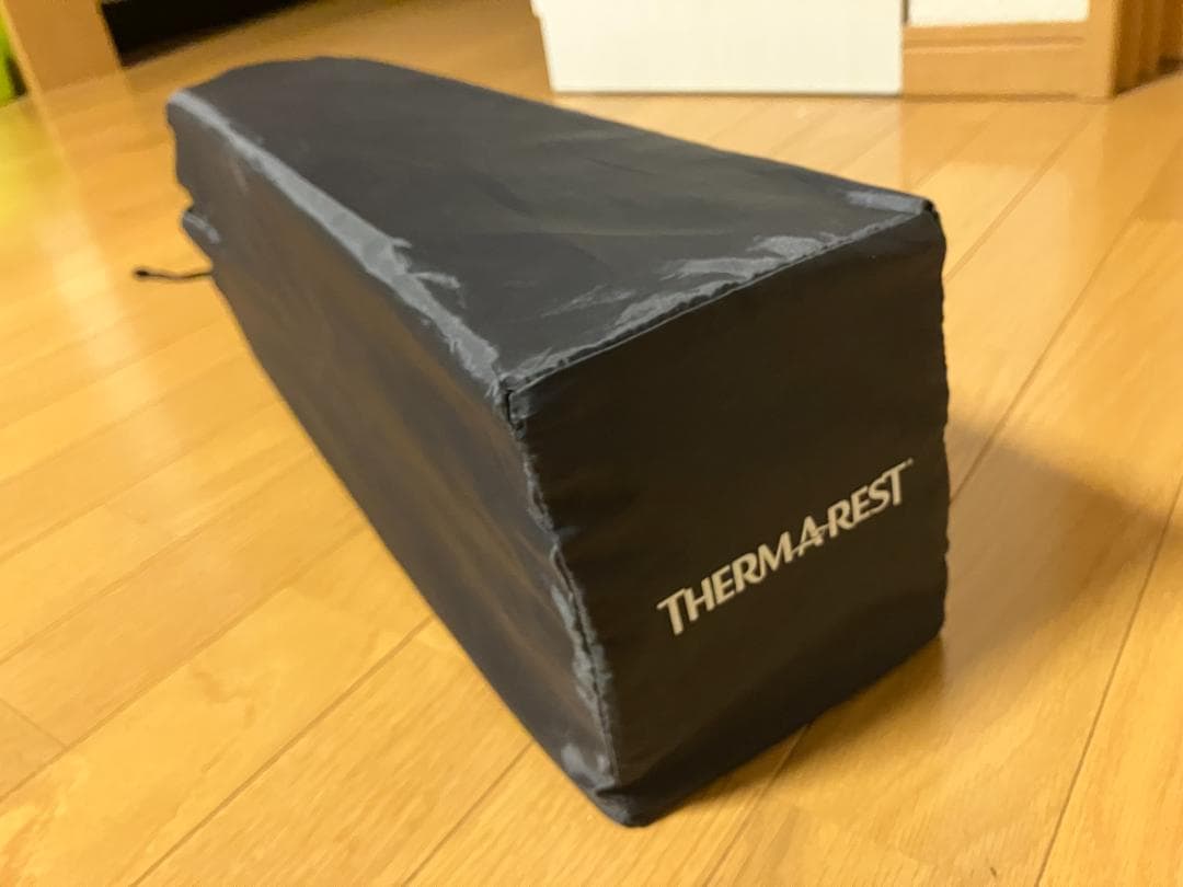 THERM-A-REST サーマレスト Z-Lite　専用スタッフサック付き