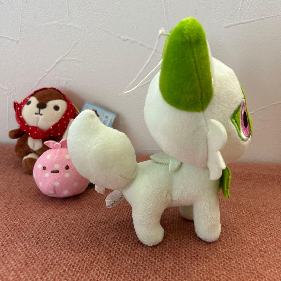 サンエックス　すみっコぐらし　きれいずきん生活　ポケモン　ニャオハ　マスコット