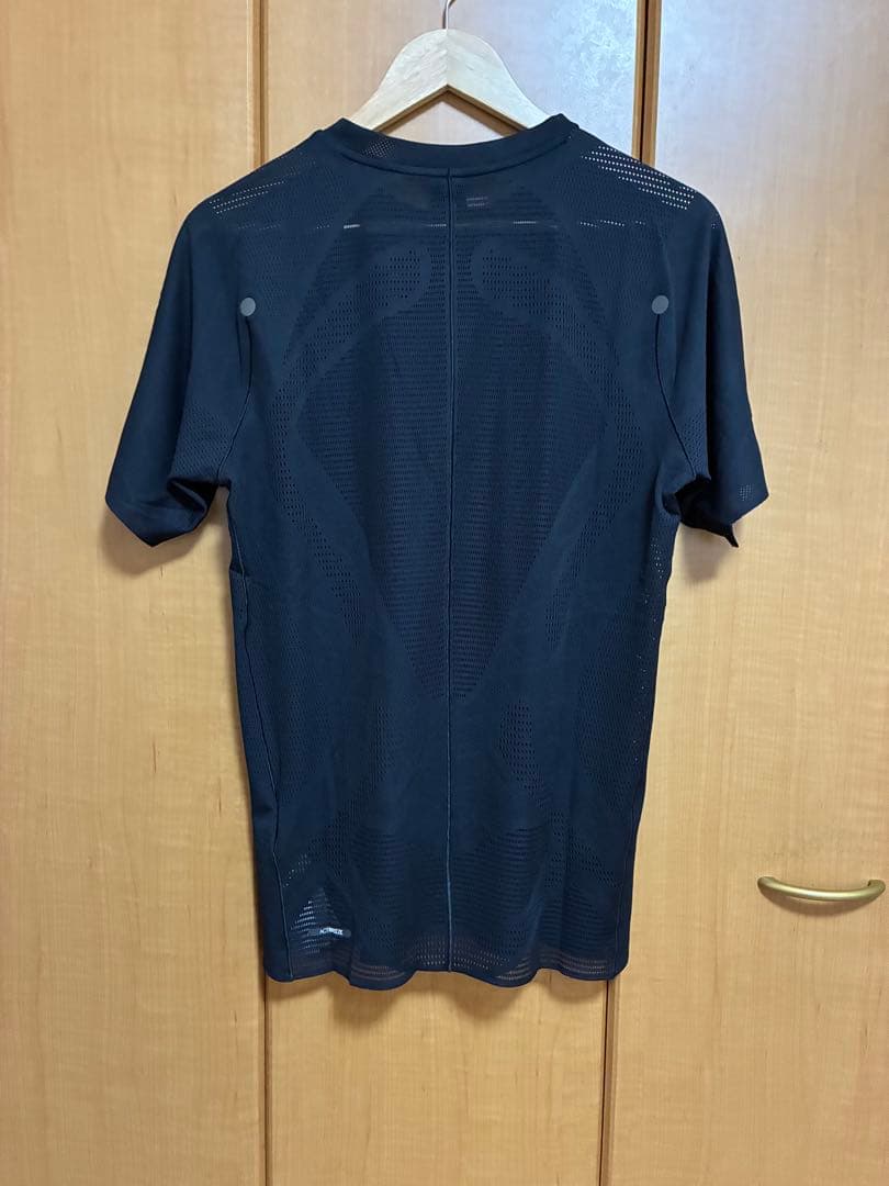 アシックス メタラン Tシャツ メンズ S 新品 asics run