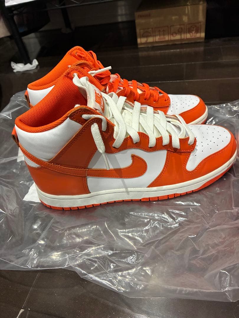 Nike Dunk High オレンジ/ホワイト　Orange Blaze