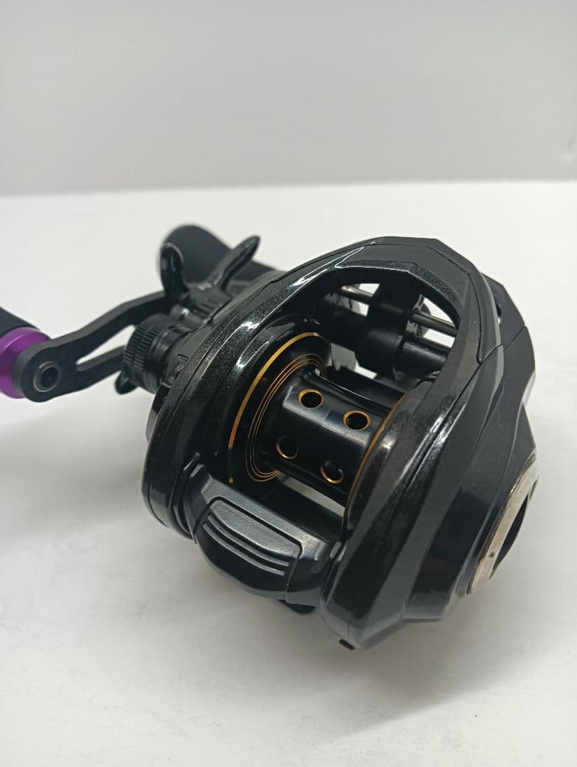 アブ ロキサーニ7 L 左　替えシャロースプール付き
