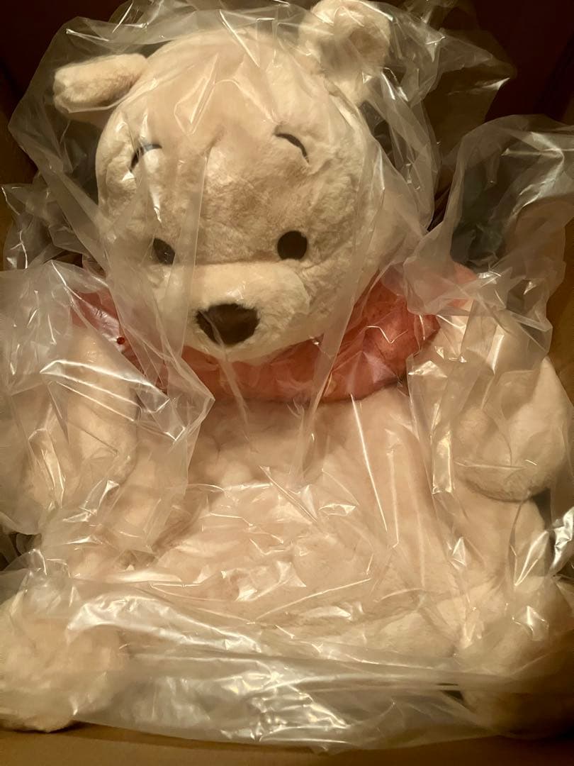 ディズニーストア　プーさん　チェアクッション　ソファークッション　春まつりくじ