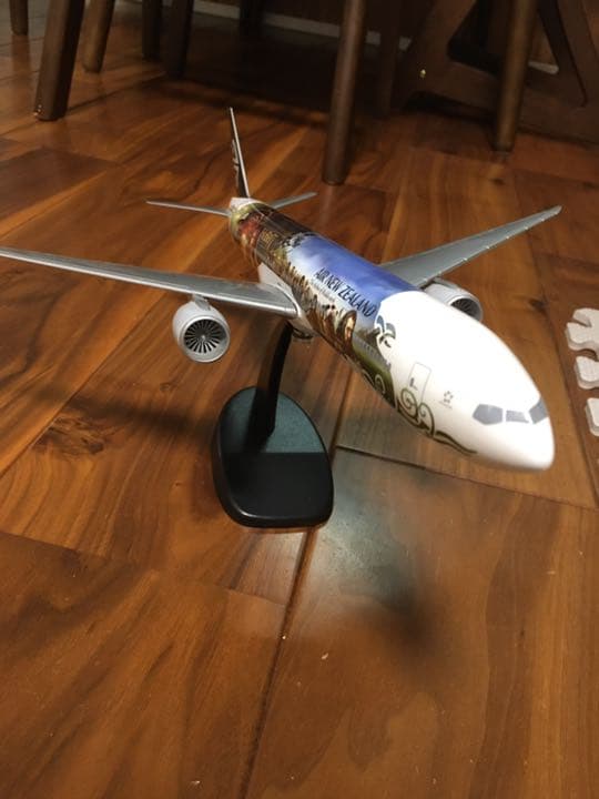 NZ 777-300ER 特別塗装機　飛行機　模型