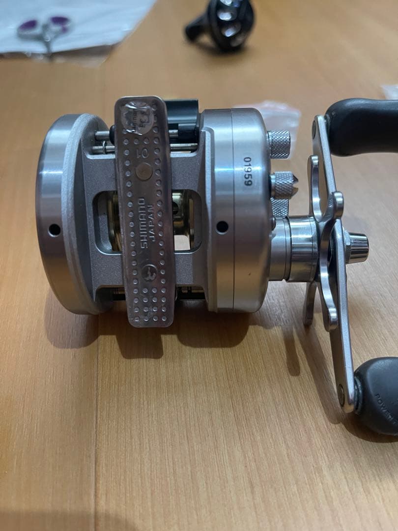 SHIMANO CALCUTTA 200 ベイトリール