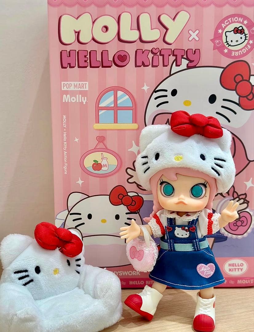 POP MART MOLLY × ハローキティ アクションフィギュア 限定版