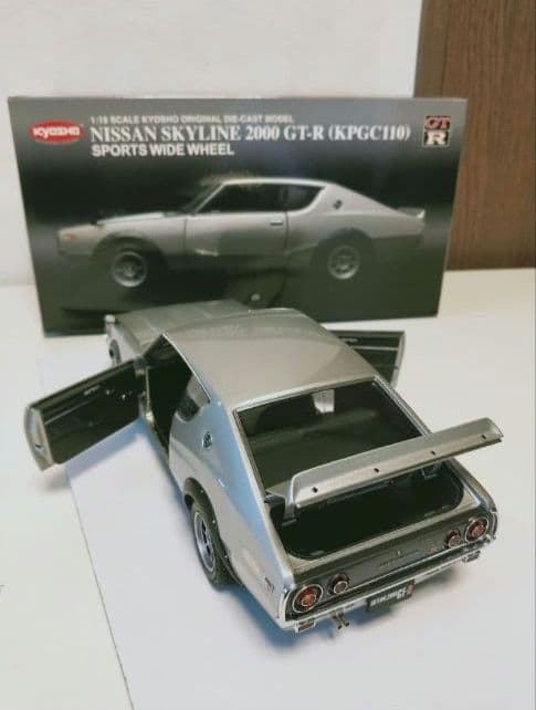 NISSAN SKYLINE 2000 GT-R ミニカー 京商1/18 日産