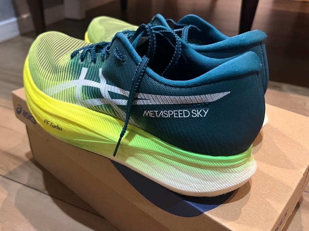 アシックス　メタスピードスカイ＋
