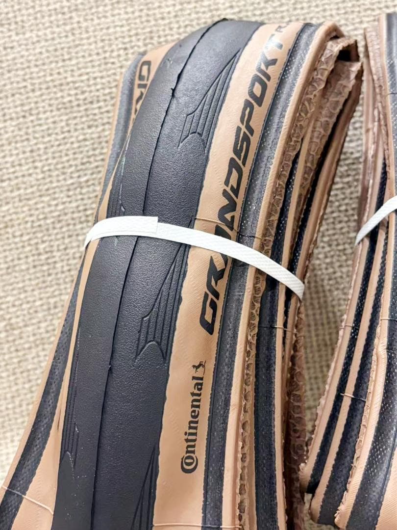 コンチネンタル Grand Sport Race　タイヤセット　２本