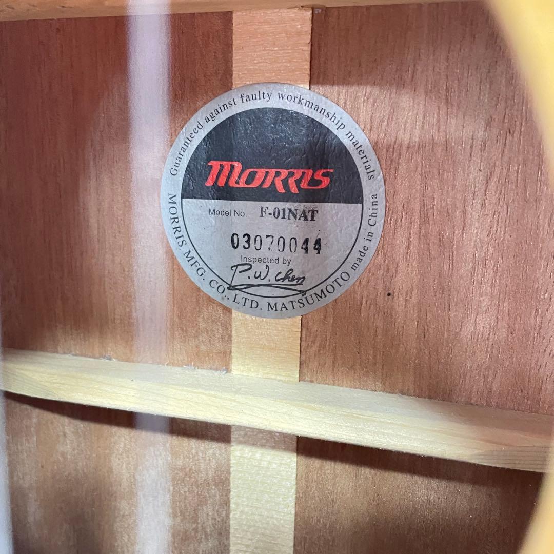 現状品　morris F-01NAT アコースティックギター　収納ケース付き