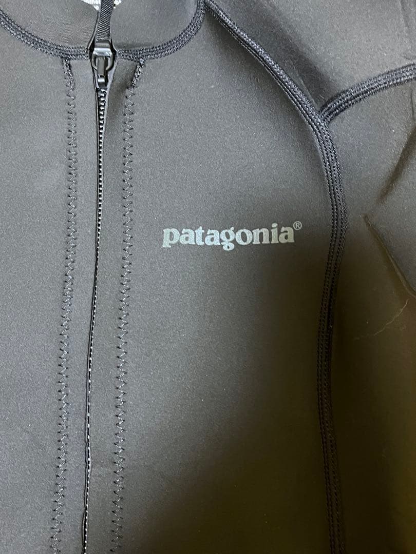 patagonia タッパー サイズ8