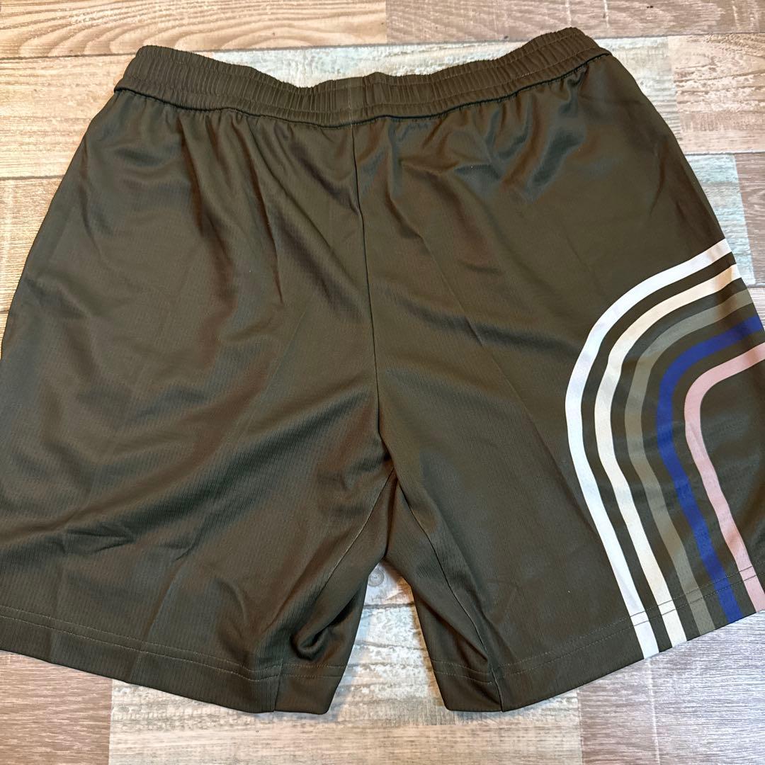 新品　ユニ　M ヨネックス ストライプ ハーフパンツ カーキ　15205