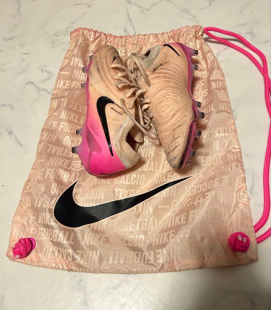Nike ファントムGX2エリート