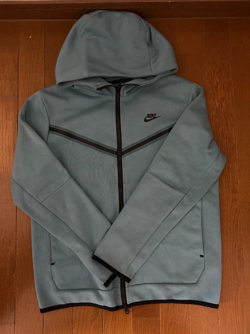 Nike テックフリース
