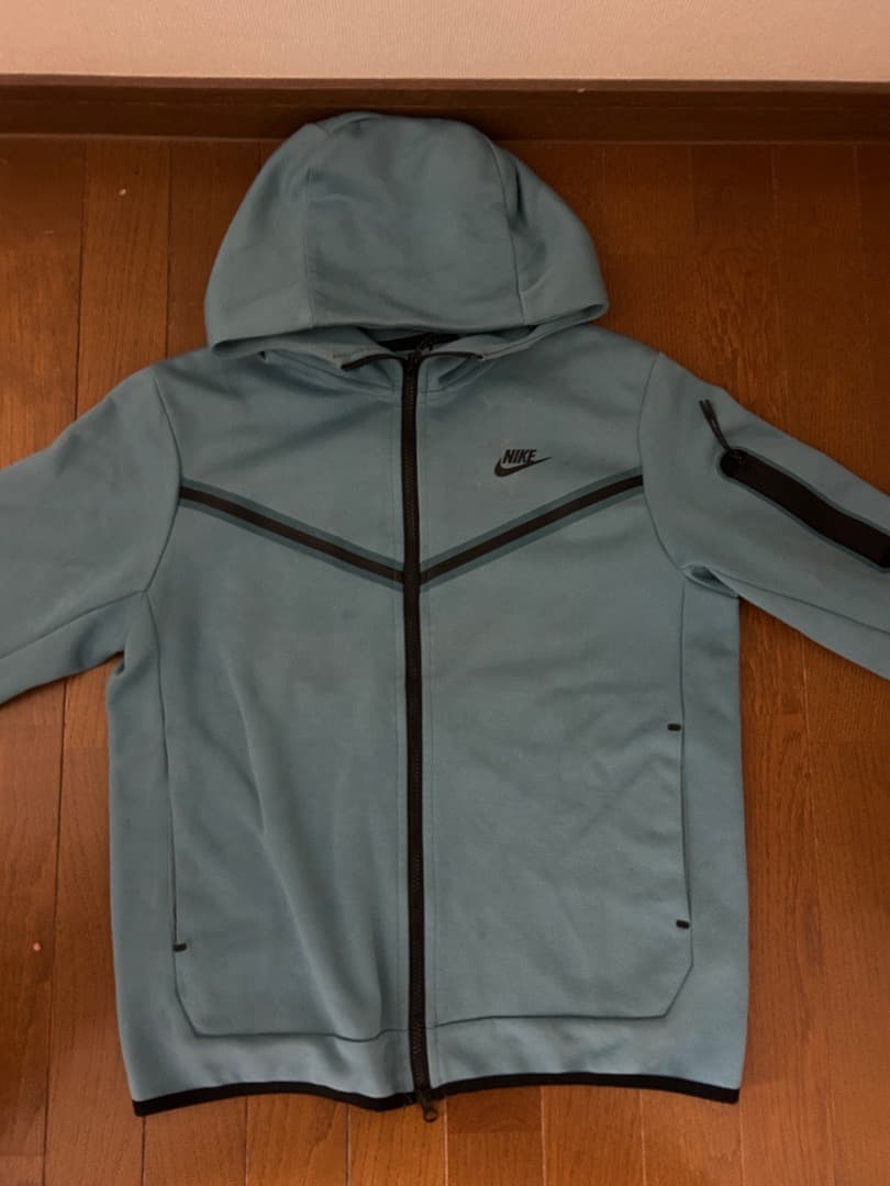 Nike テックフリース