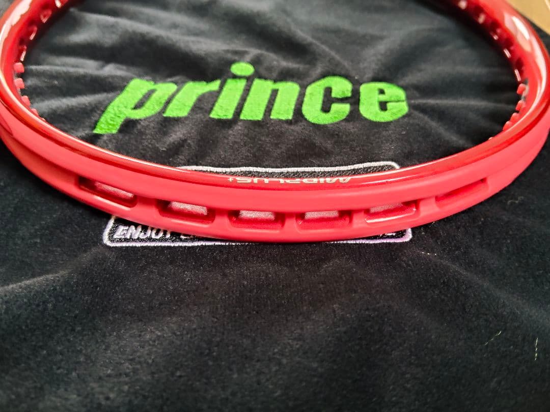 テニスラケットprince BEAST　O3 104　プリンス