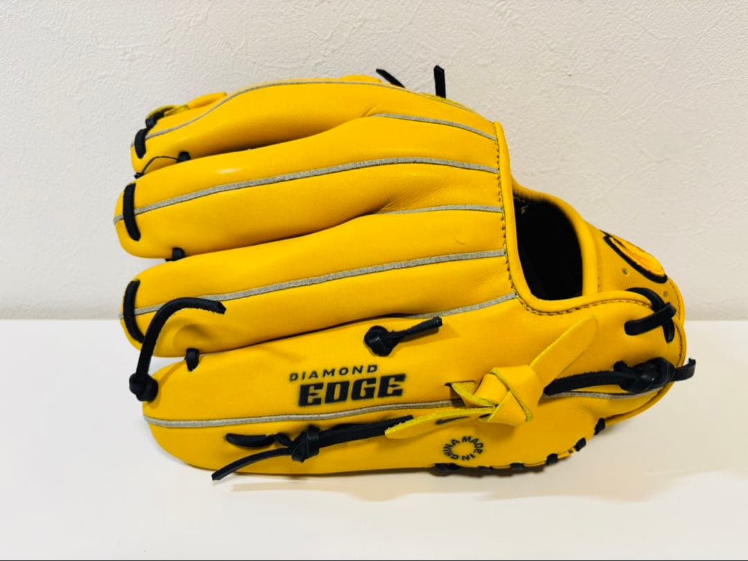 NIKE 軟式グローブ DIAMOND EDGE SLASHER イエロー