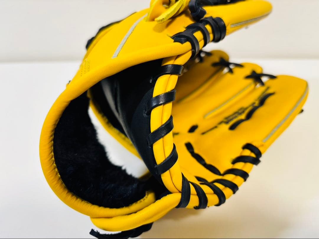NIKE 軟式グローブ DIAMOND EDGE SLASHER イエロー