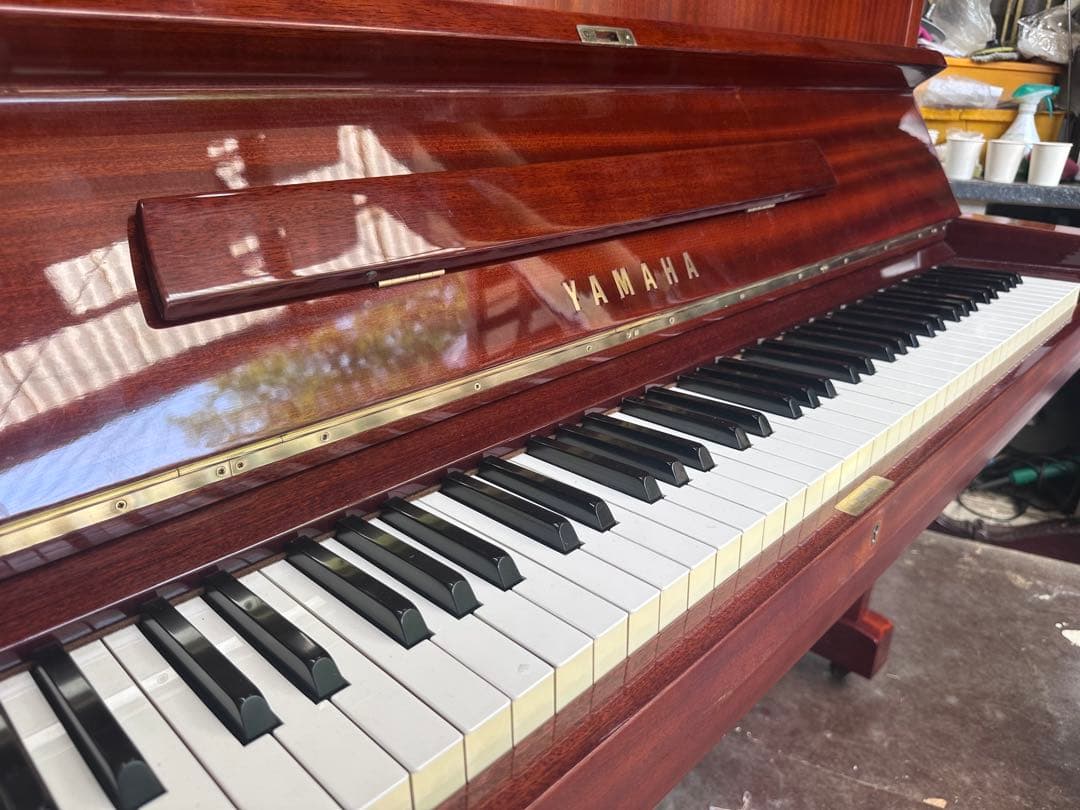 【特価セール】YAMAHA No.U2 アップライトピアノ　木目