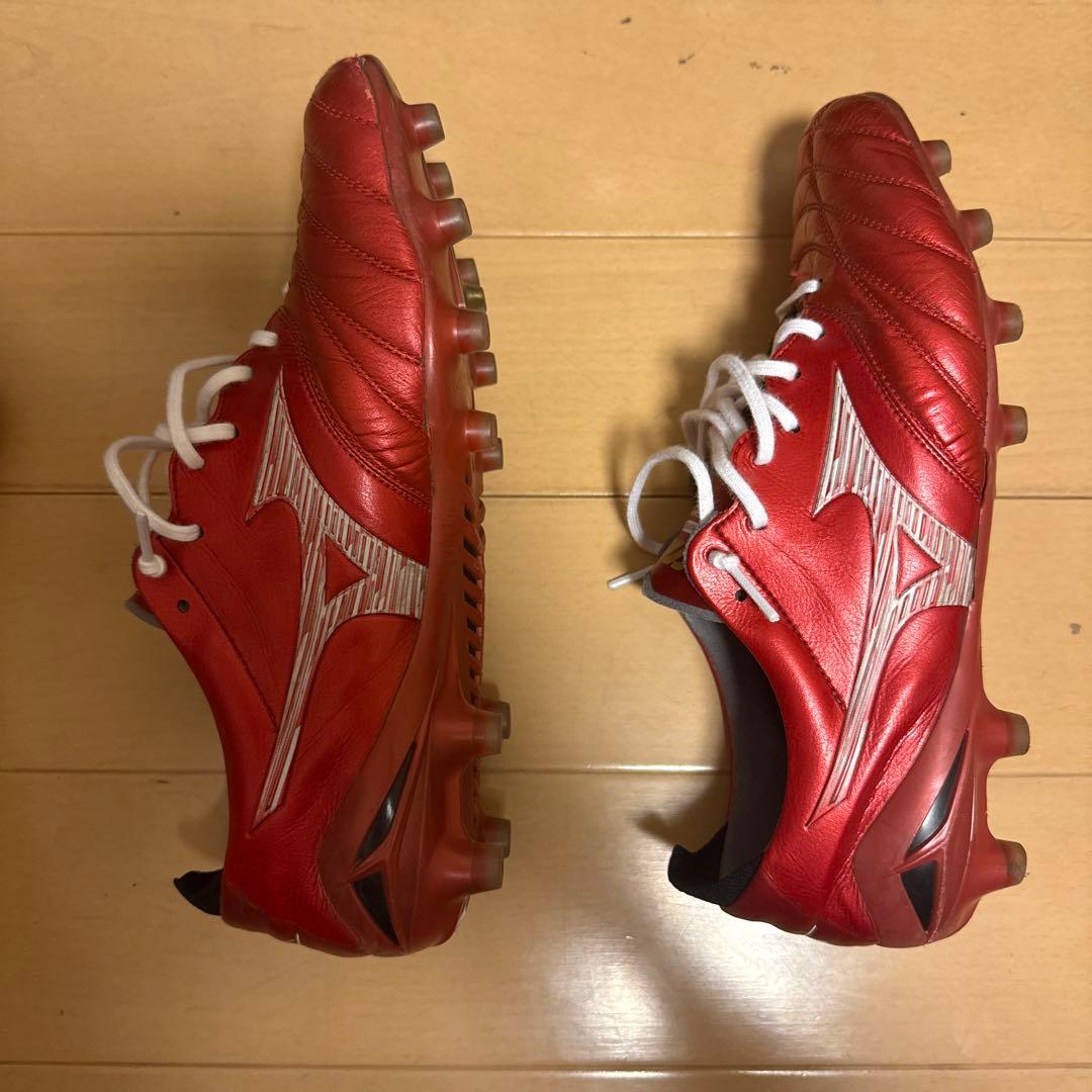 Mizuno Morelia Neo II レッド サッカーシューズ
