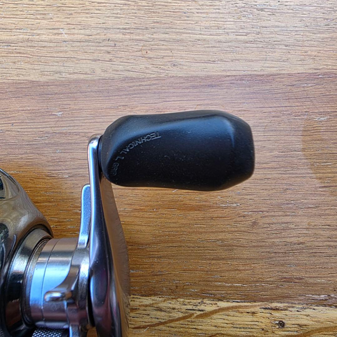 シマノ　初代アンタレス　RH221 左巻き　SHIMANO