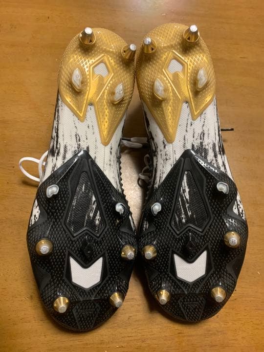 SGサッカースパイク　adidas プレデター SG 取替式　FW9183