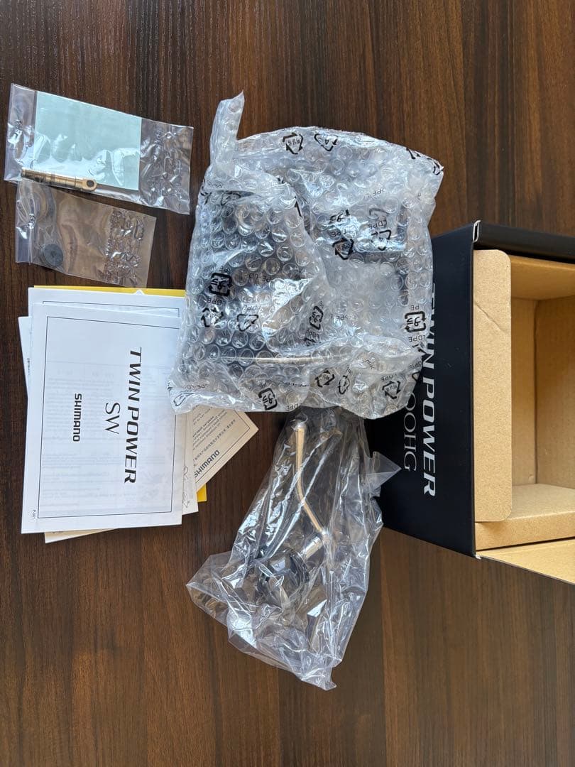 新品未使用SHIMANO TWIN POWER SW8000HGスピニングリール