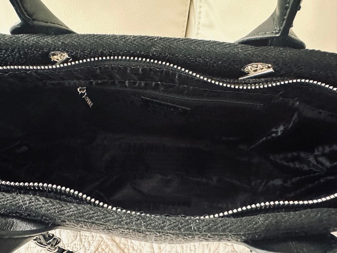 CHANEL ノベルティ　肩掛けチェーン付トートバッグ　黒ツイード2wayバッグ
