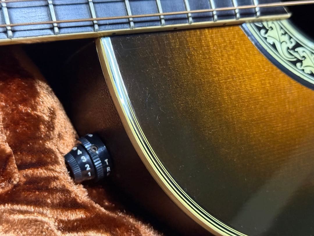 1982年 Ovation 1671Legend オベーション