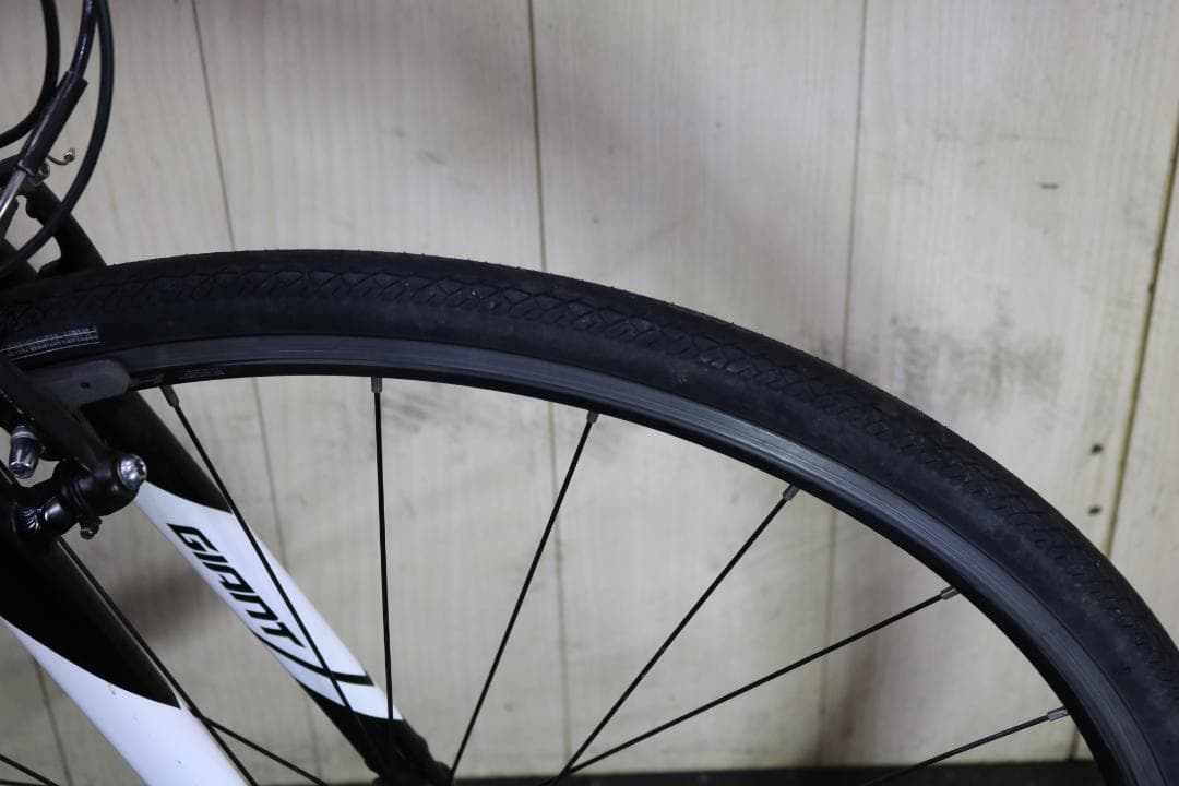 ジャイアントcrostar 700C アルミ 2X8S 470mm クロスバイク