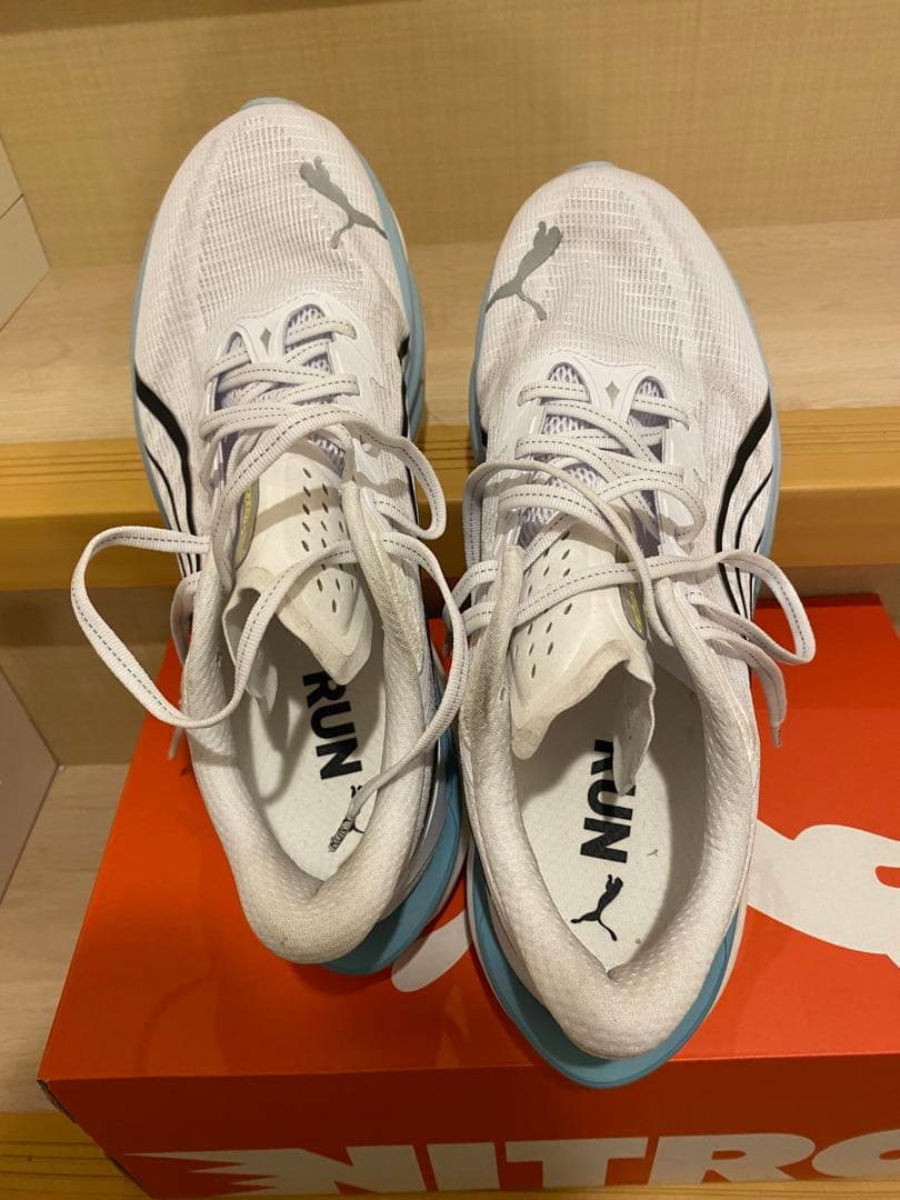 プーマ　PUMA ディヴィエイトニトロ4 27センチ