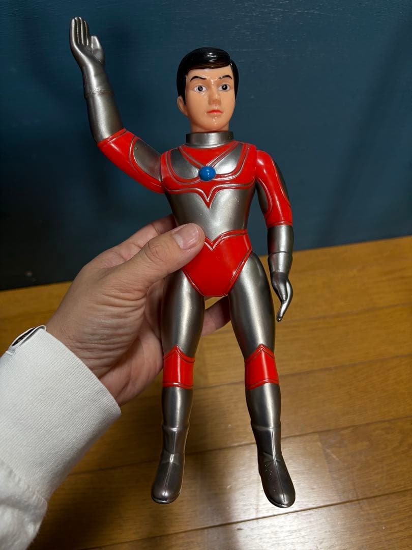 帰って来たウルトラマン面取れソフビ　ガンメタバージョンブルマァク復刻版