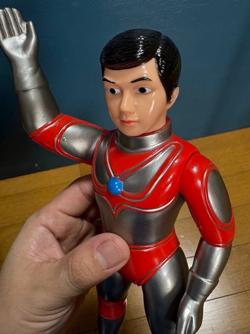 帰って来たウルトラマン面取れソフビ　ガンメタバージョンブルマァク復刻版