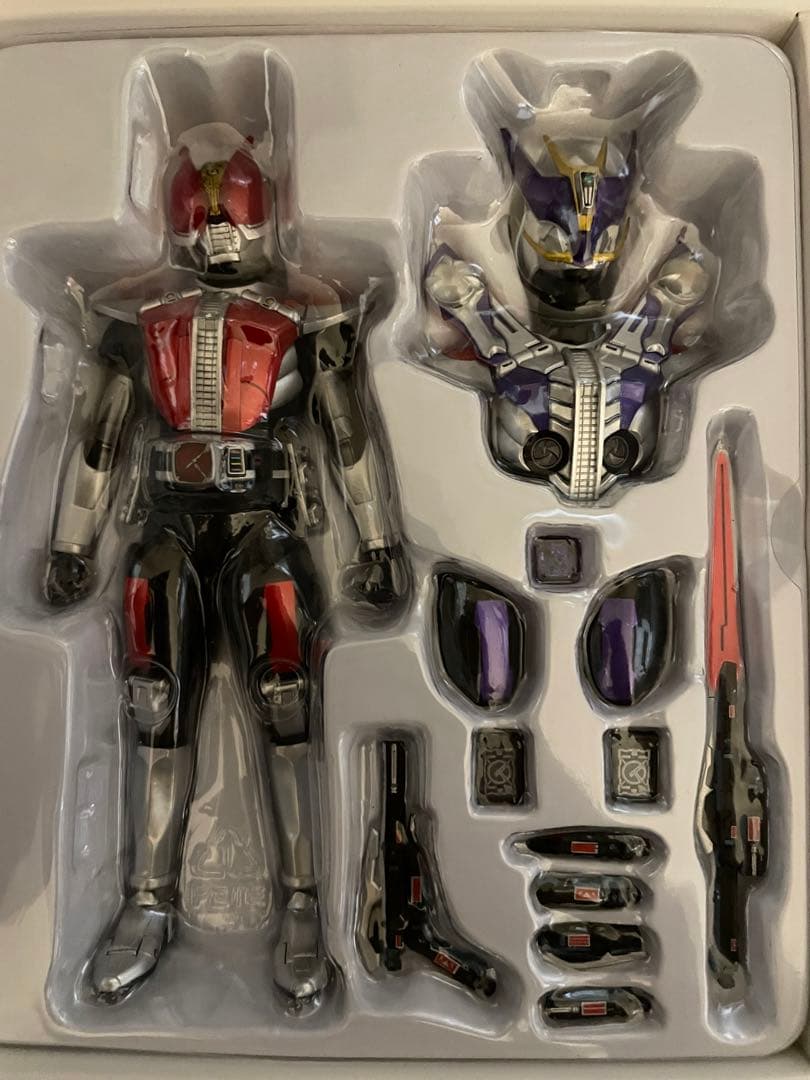 S.H.Figuarts真骨彫製法仮面ライダー電王 ソードフォーム＆ガンフォーム