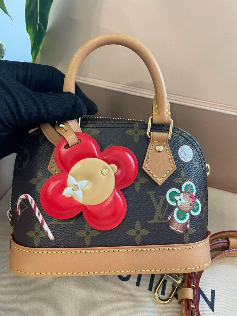 良品Louis Vuitton Mini Bag フラワーモチーフ